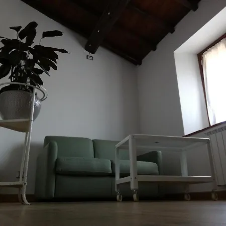 Via Di Mezzo Bed & Breakfast