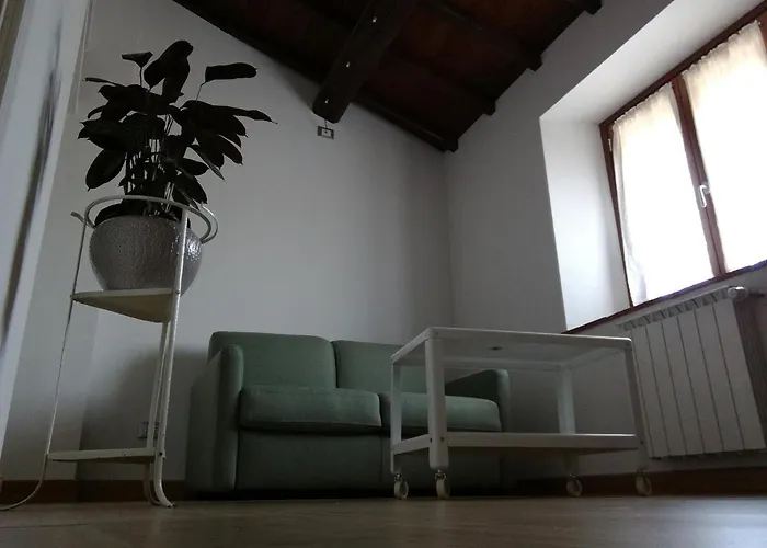 Via Di Mezzo Bed & Breakfast